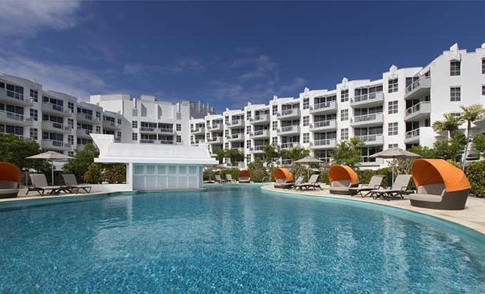 Laundy and Karedis partner to buy Noosa Sheraton Spa and Resort