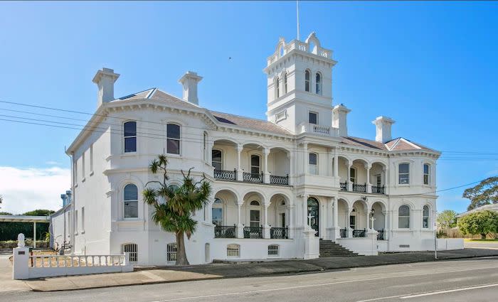 Historic Italianate Queenscliff mansion listed
