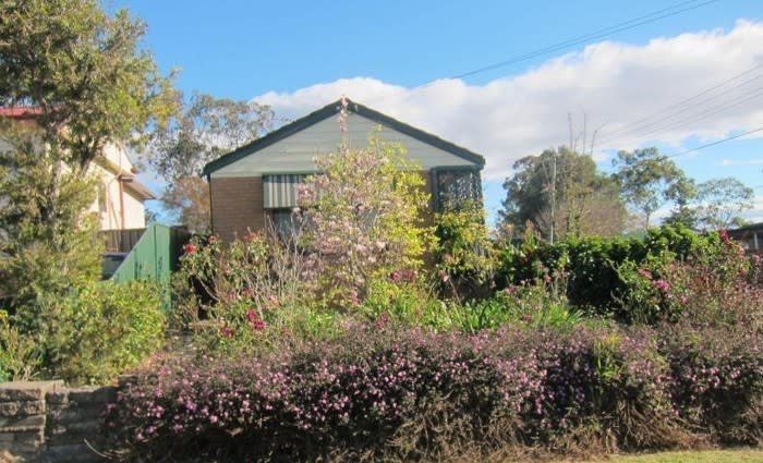 Investors miss out in Rooty Hill auction battle