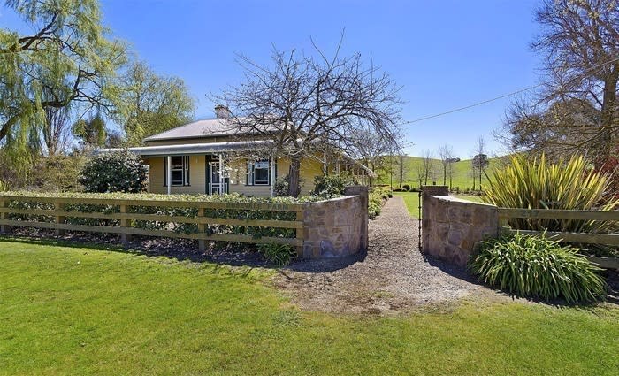 Rosevale, Mansfield district farm listed