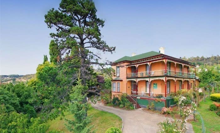 Tasmania's biggest bedroomed home listings for House Rules Brady Bunch-style families