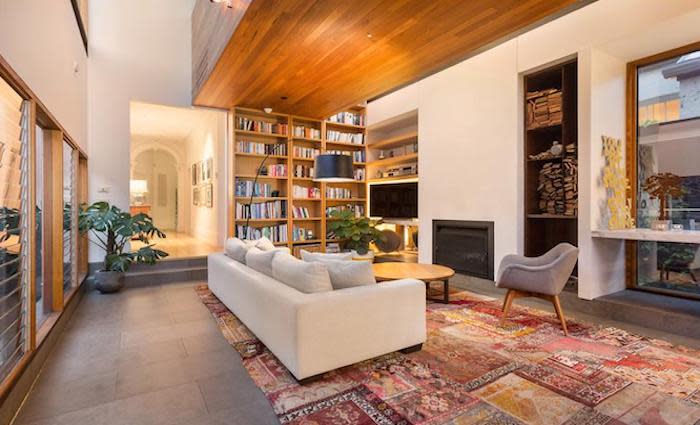 Macquarie executive sells Toorak home at auction