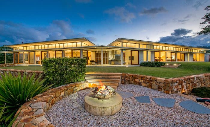Near new Orara Valley home hit's the market