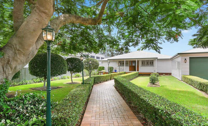 Brisbane racing car driver Michael Sherrin selling on Champion Lane