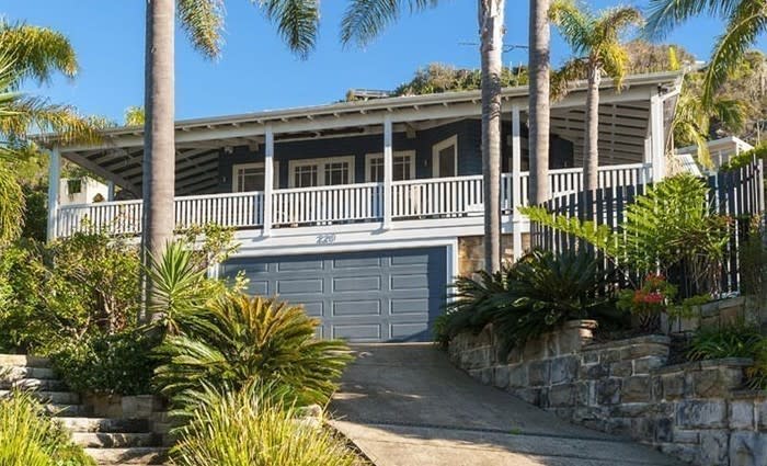 Music manager Roger Davies lists Whale Beach retreat