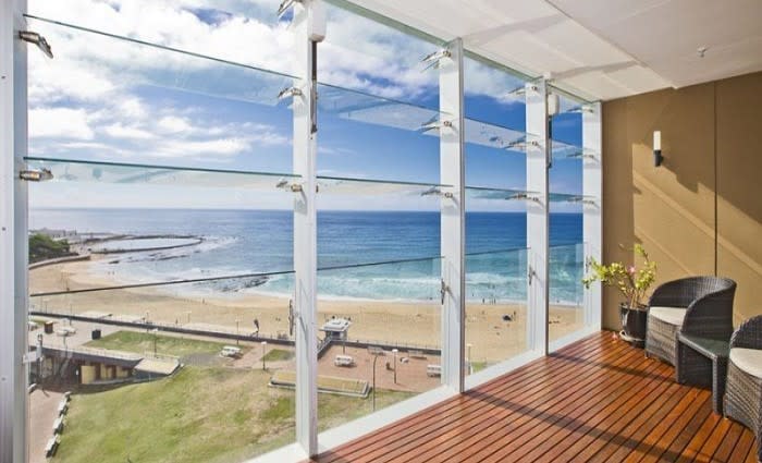 Apartments with winter gardens: He Said/She Said