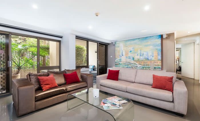 Melbourne luxury retailer Harrolds owners list Sydney apartment