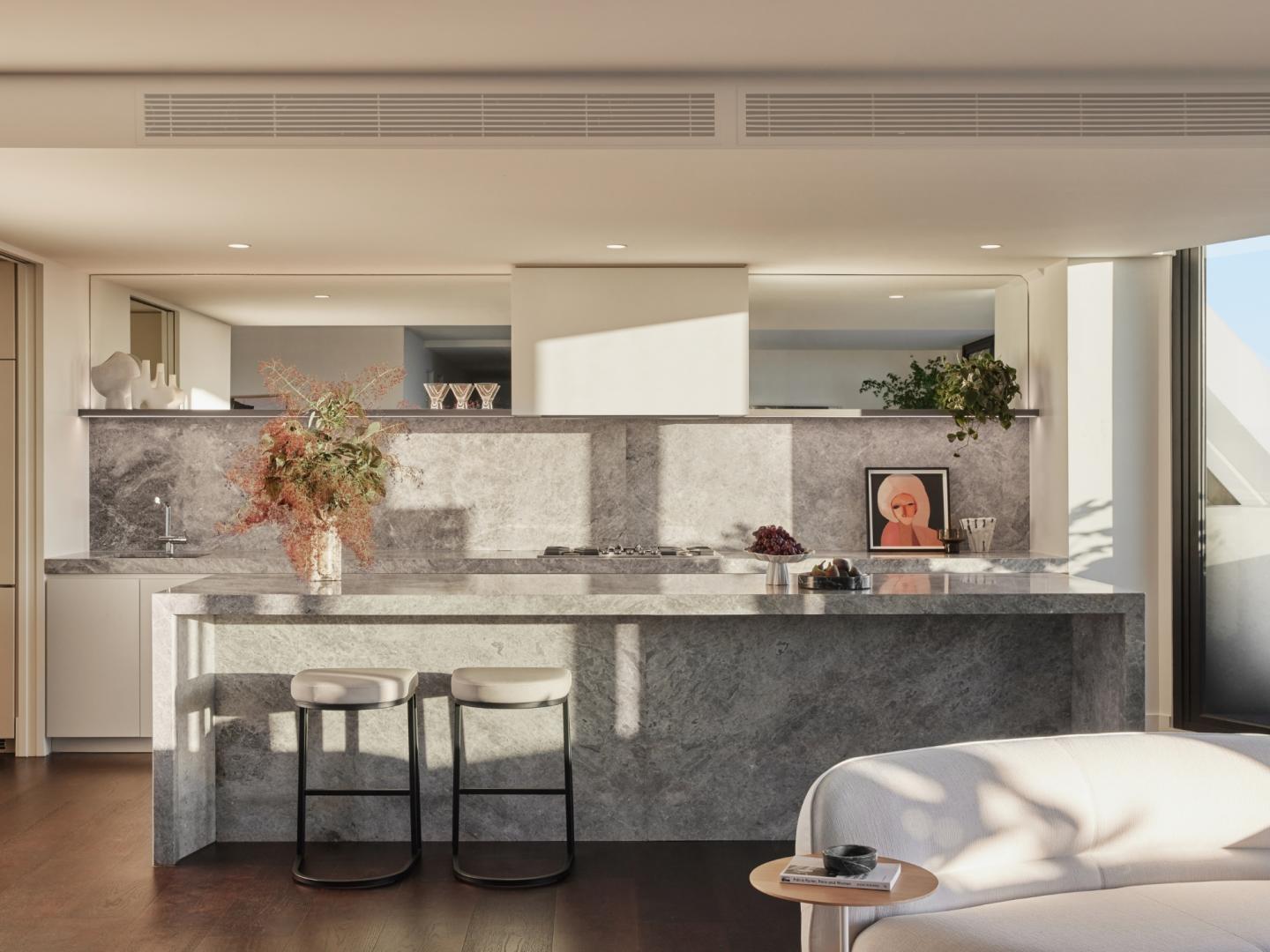 R.Iconic, South Melbourne