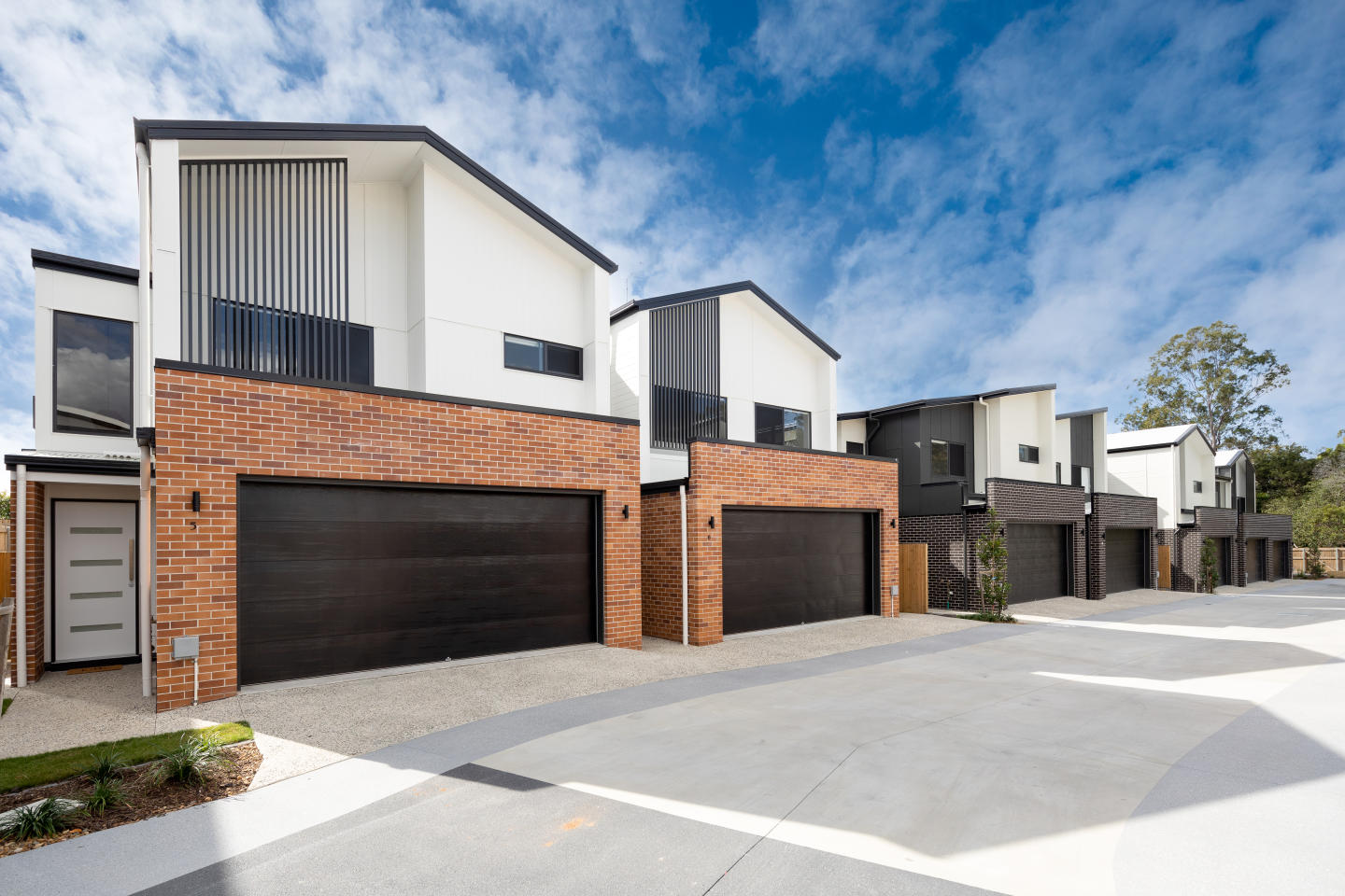McDowall Residences (Stage 2 & 3) McDowall Residences (Stage 2 & 3)