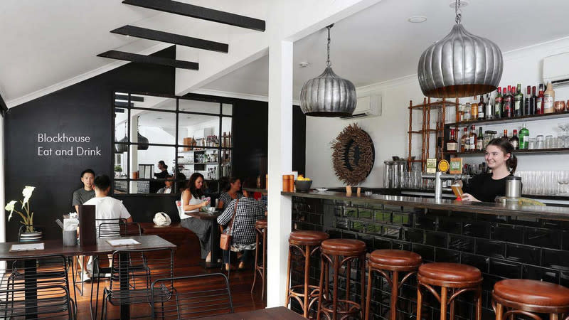 Eight on Eton, Nundah Eight on Eton, Nundah