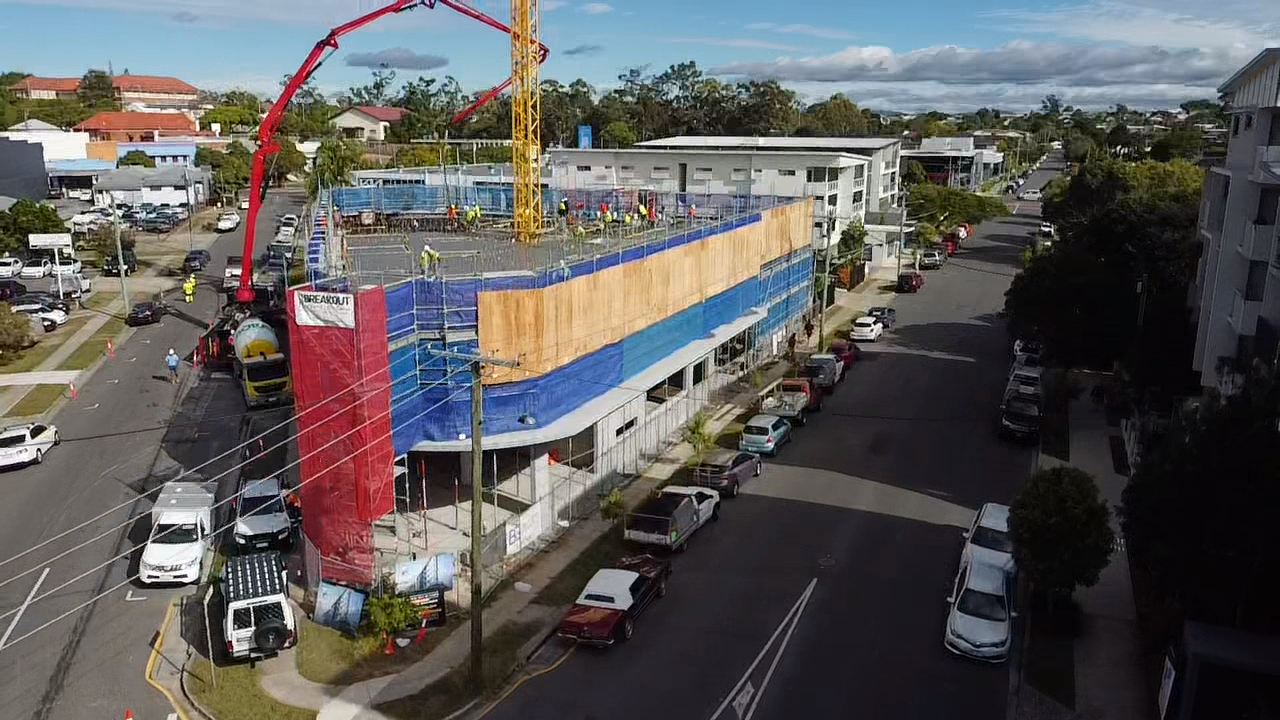 Eight on Eton, Nundah