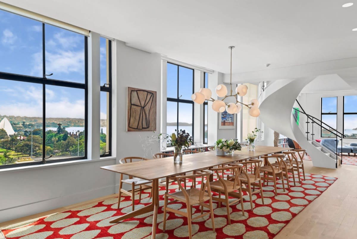 Fintech investor Danita Lowes buys Cate Blanchett's Macquarie Street, Sydney apartment