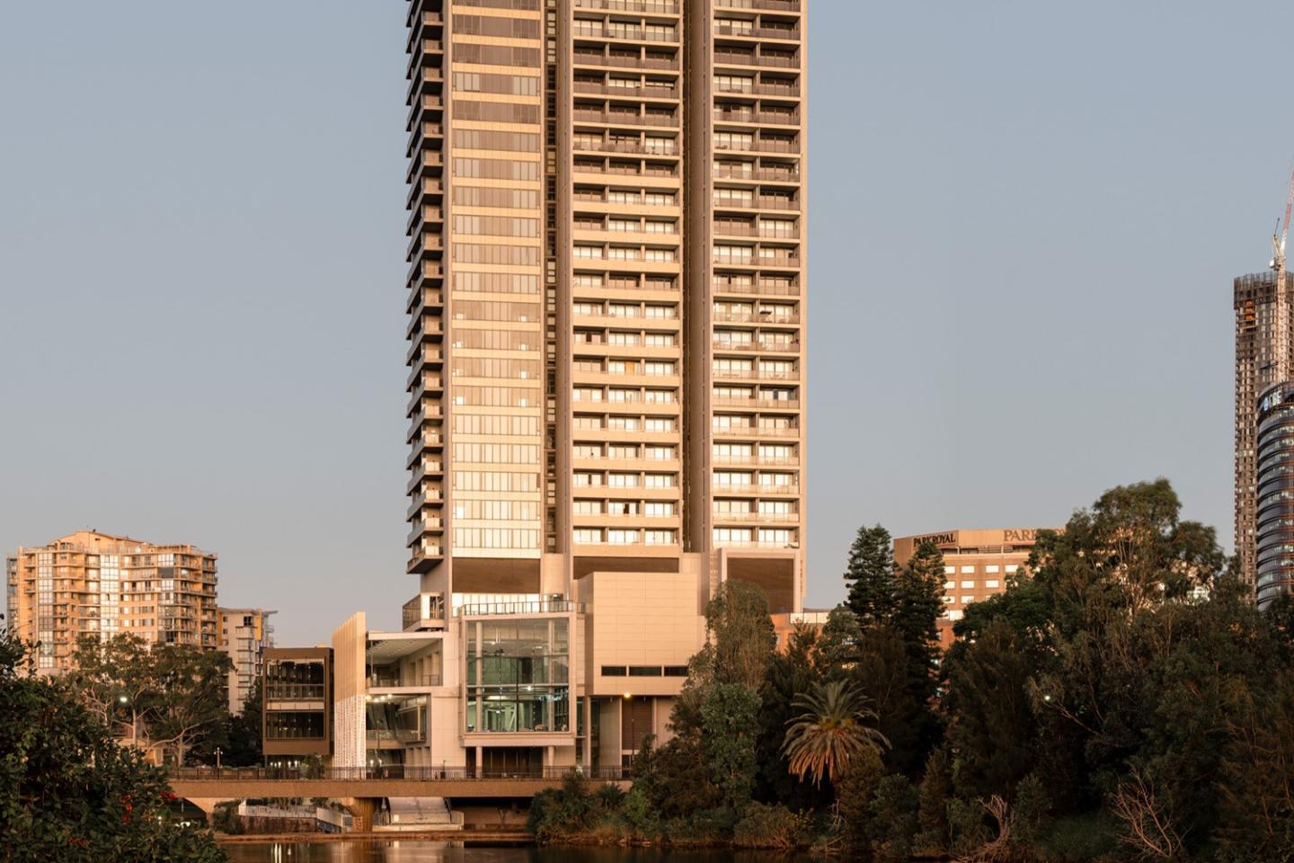 The apartment price gap drawing Sydney buyers west