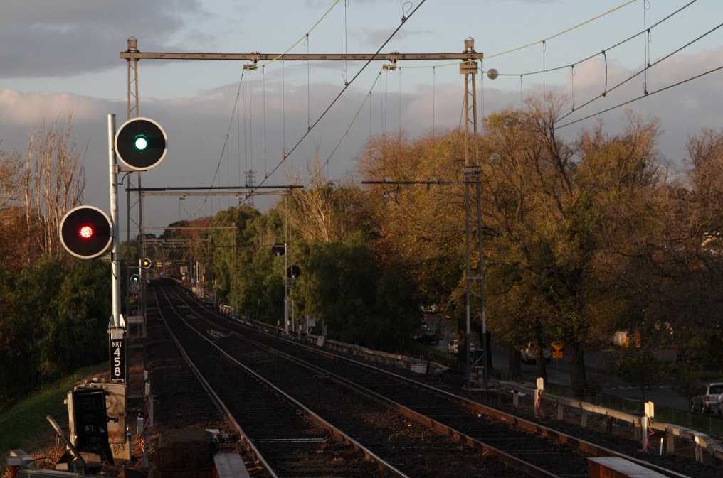 Green over red: 'high capacity signalling' to proceed at normal speed in Melbourne