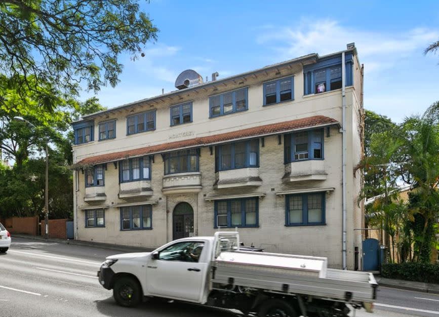 $6.8 million paid for Double Bay block of apartments