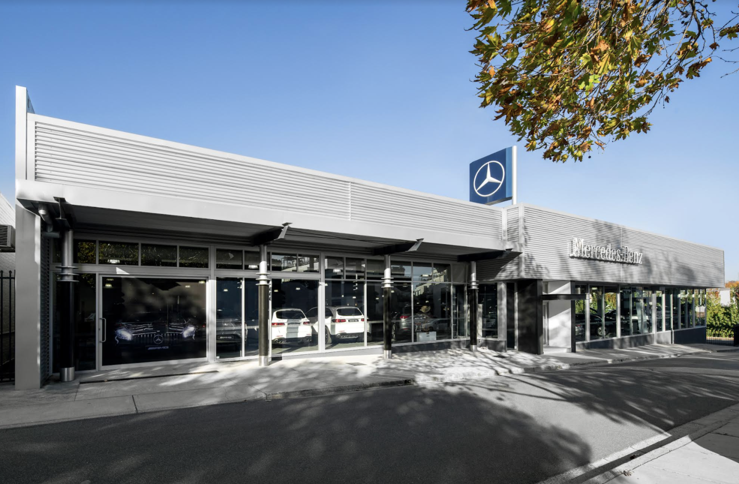 Orchard Piper secure Toorak's Mercedes Benz dealership, plot mixed-use precinct