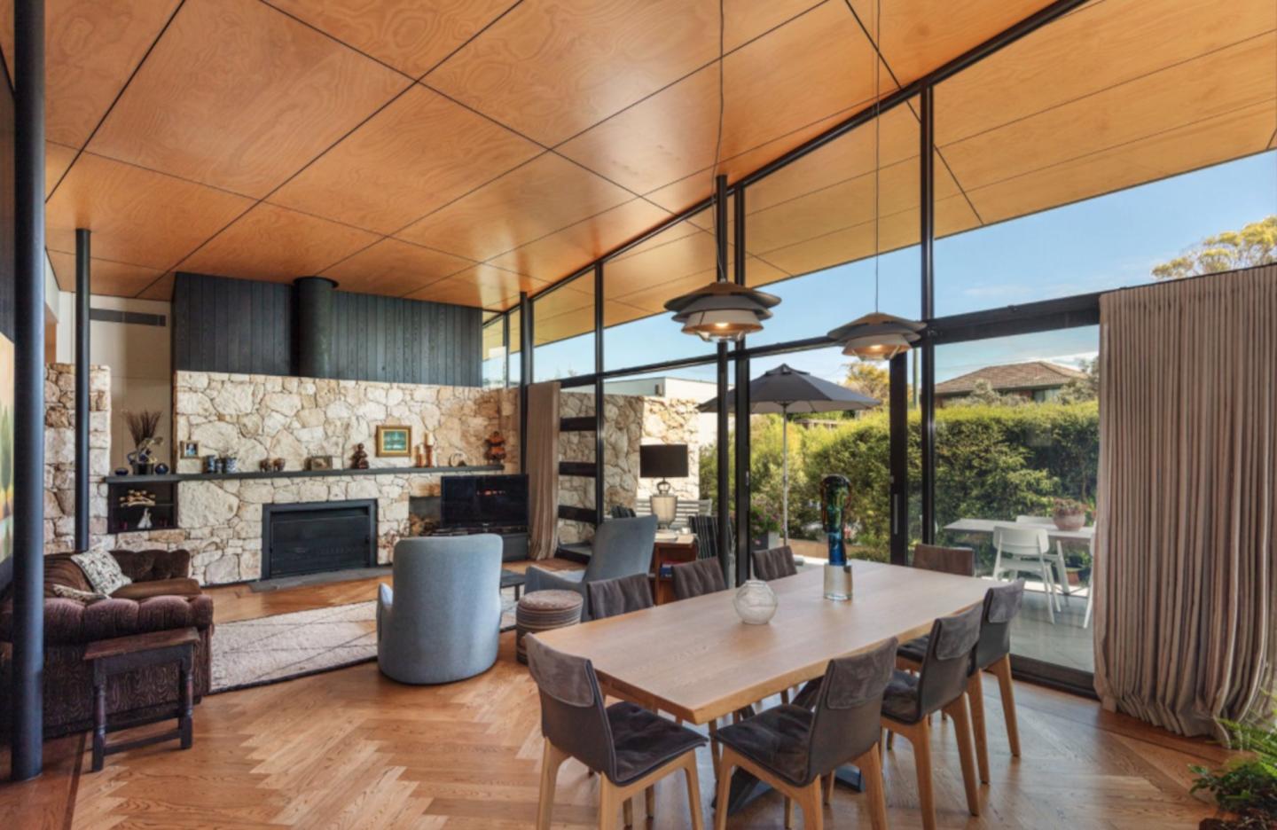 Sorrento HIA award-winner listed for sale