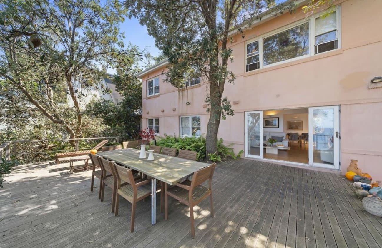 South Coogee trophy 1940s art deco triplex sells for $10.55 million