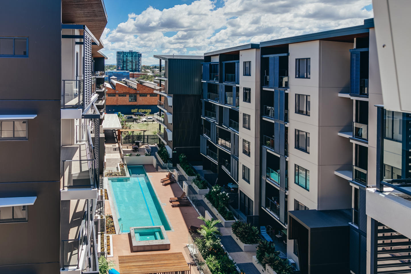 Jade Apartments Jade Apartments