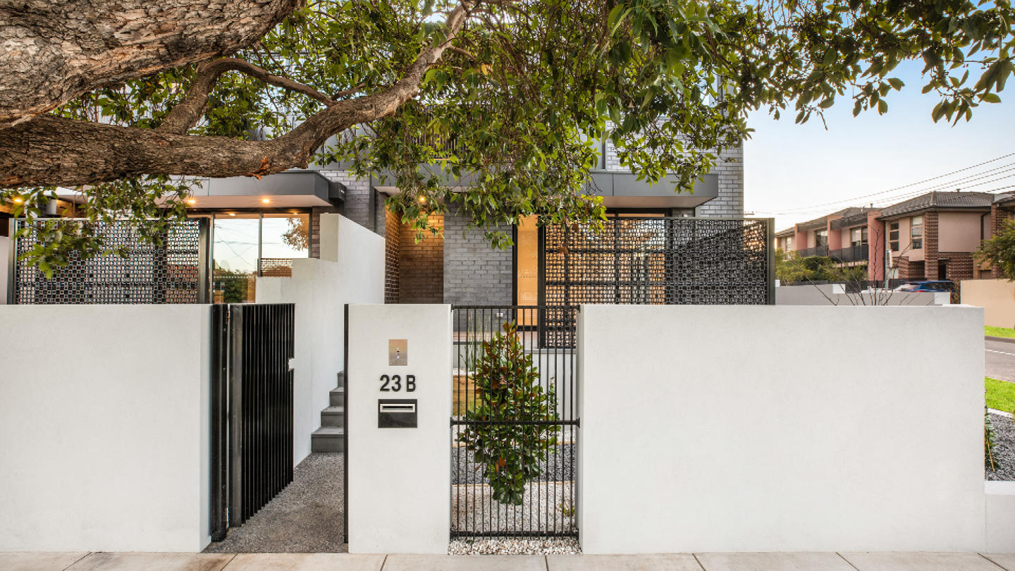 Kuro Townhouses Kuro Townhouses