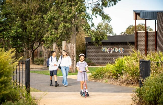 Stockland Atherstone - Strathtulloh Stockland Atherstone - Strathtulloh
