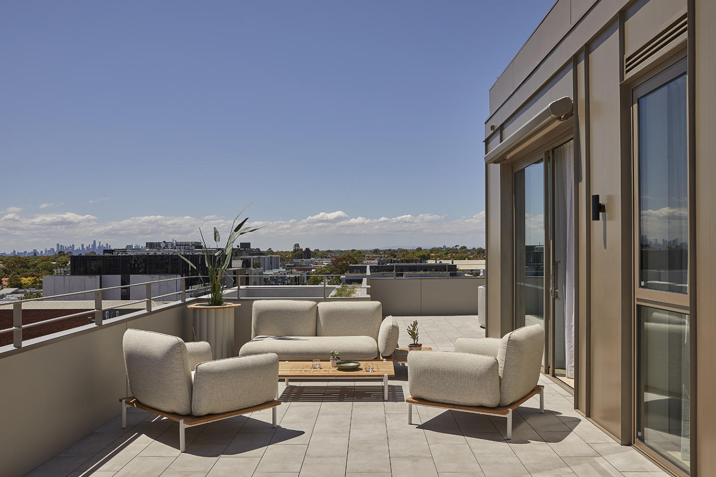 Hampton Hill | By Lowe Living Hampton Hill | By Lowe Living