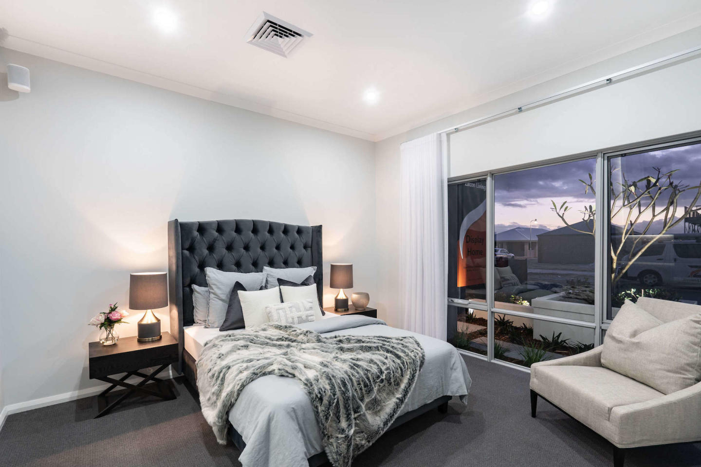 Zircon Living, WA