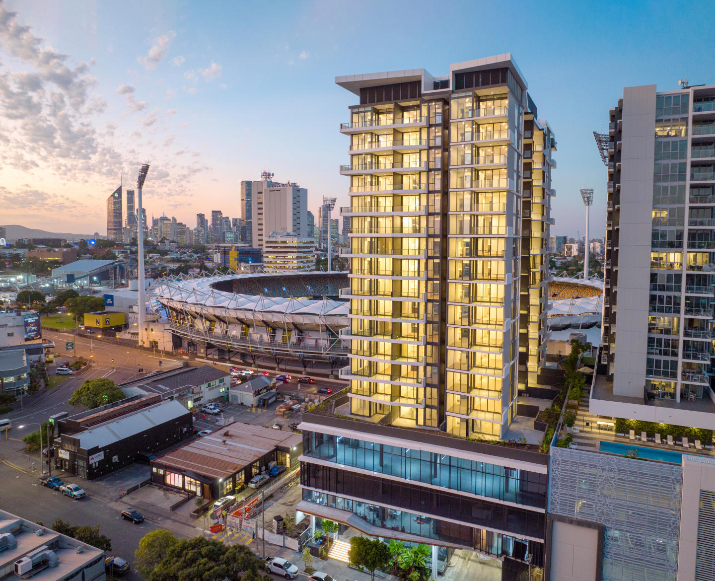 Silk One, Woolloongabba Silk One, Woolloongabba