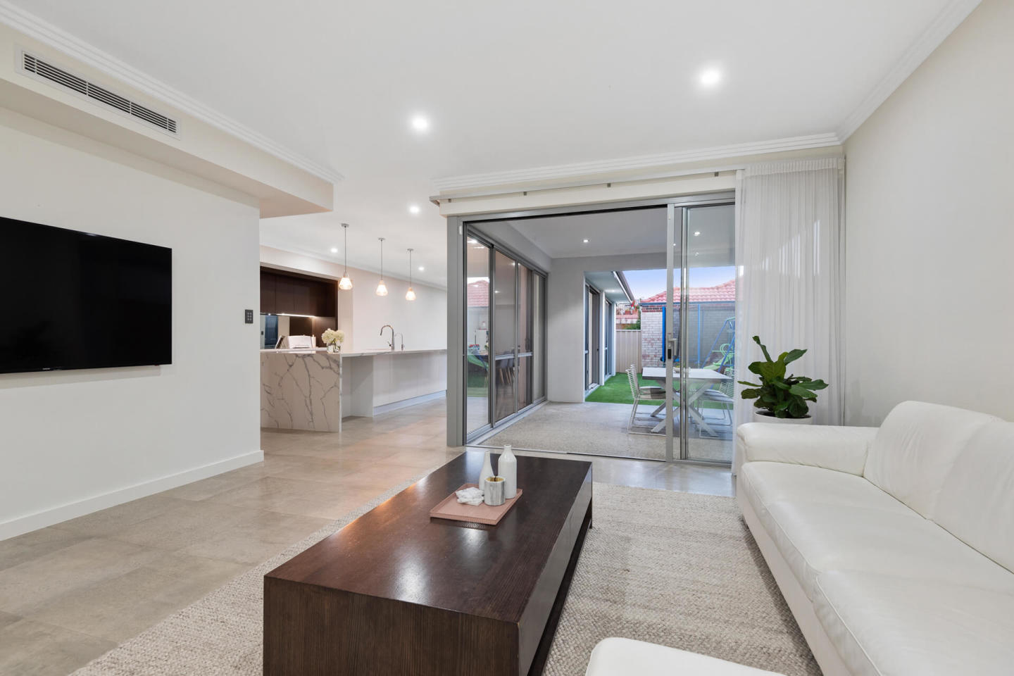 Zircon Living, WA