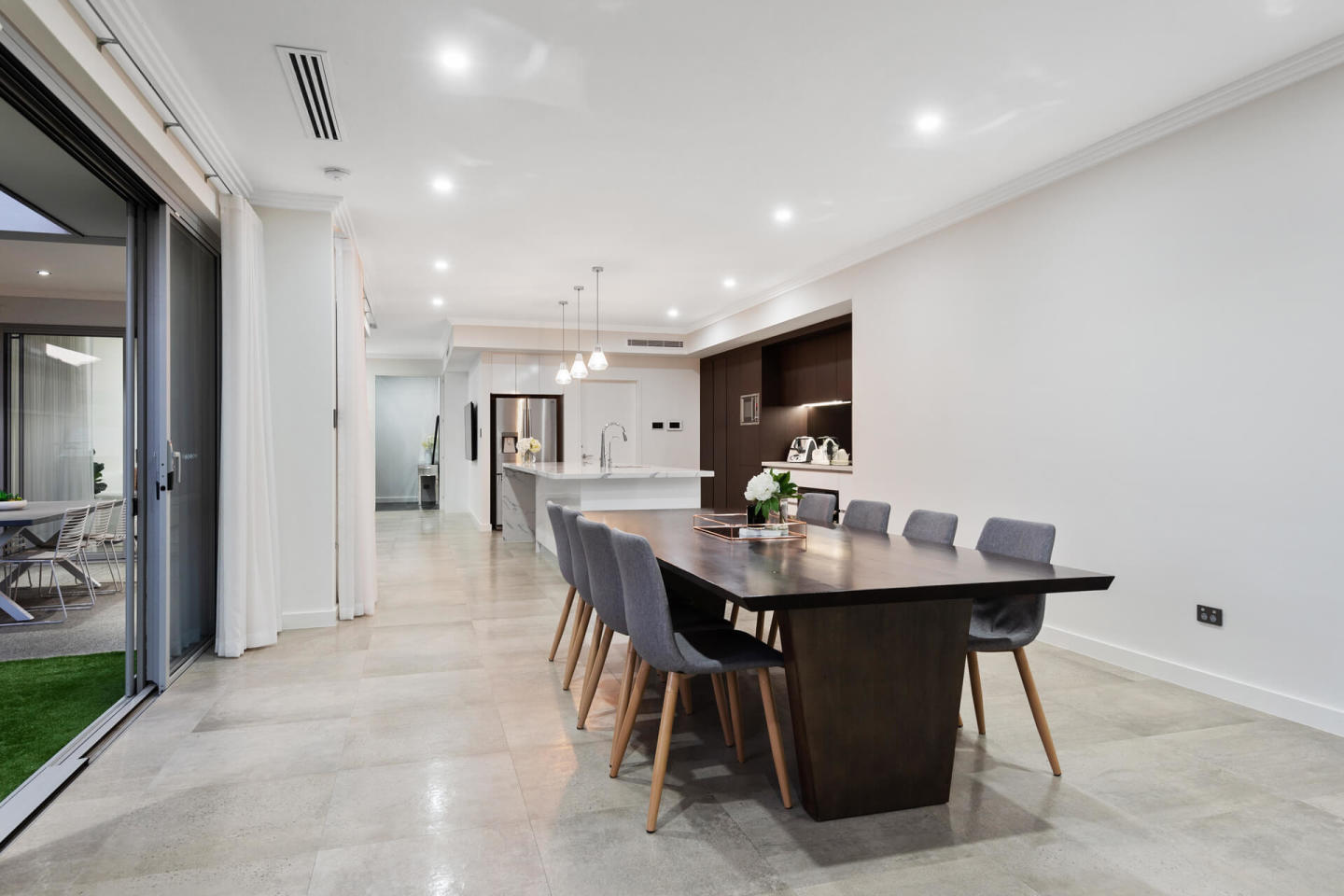 Zircon Living, WA