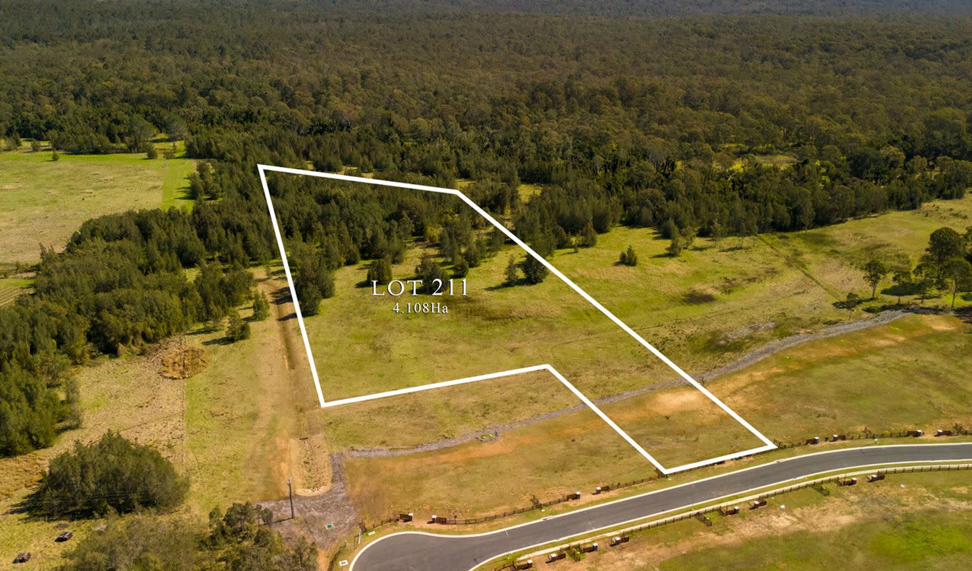 Lot 211