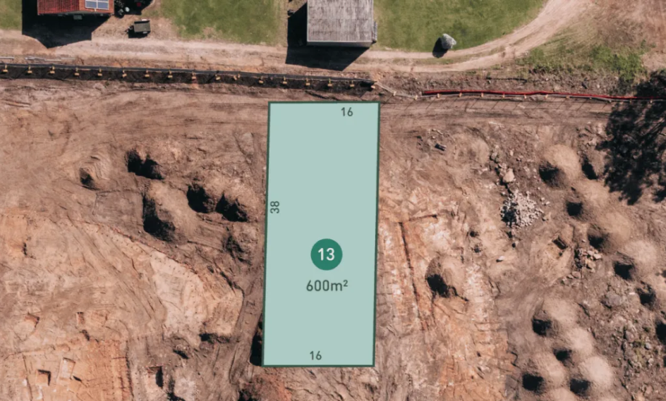 Lot 13