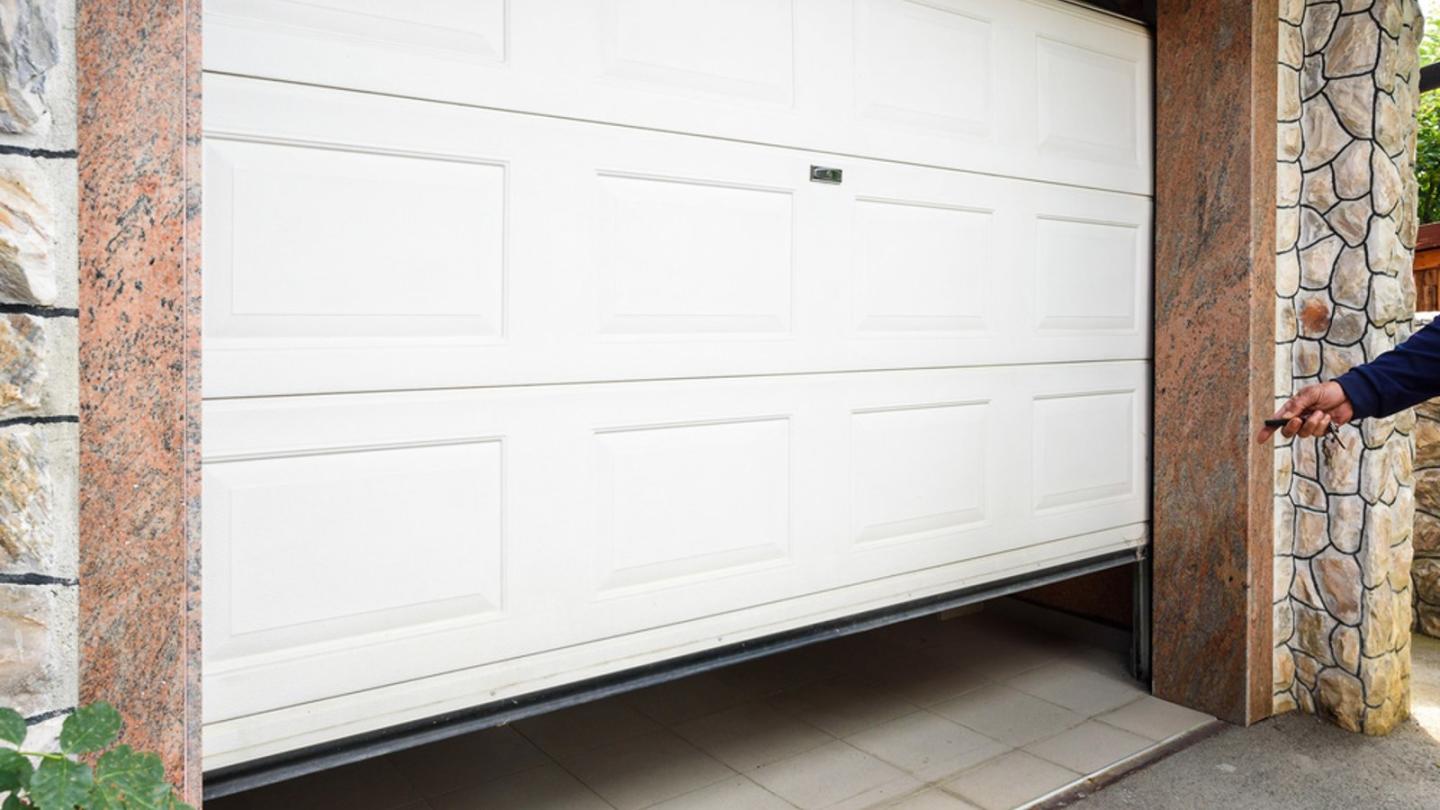 A New Homeowner's Guide To Garage Doors