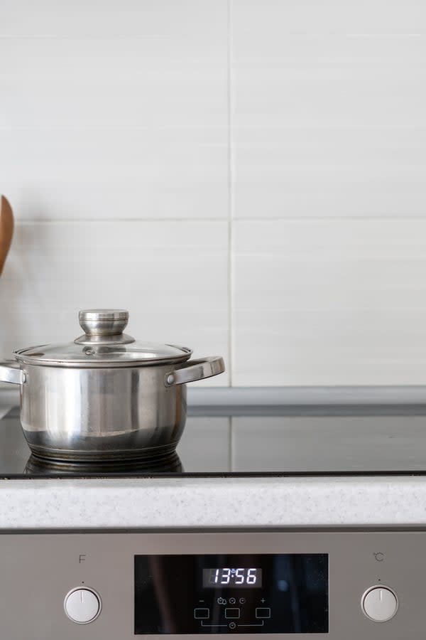The Pros and Cons of Induction Cooktops