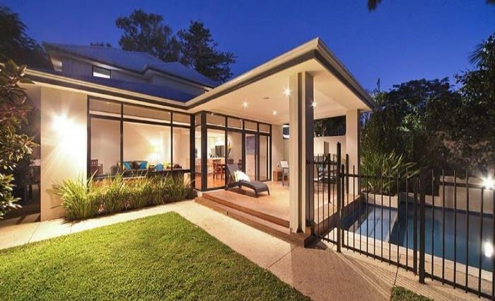 Sam Mitchell's Cottesloe, Perth home under offer
