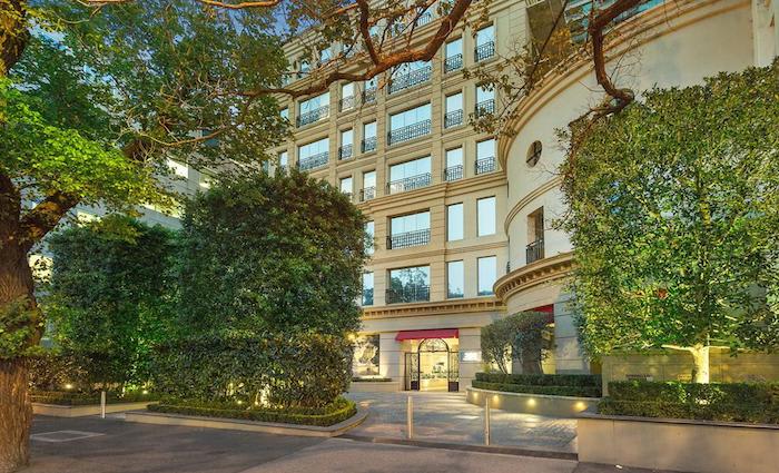Toni Franchi-decorated St Kilda Road, Melbourne apartment listed for sale