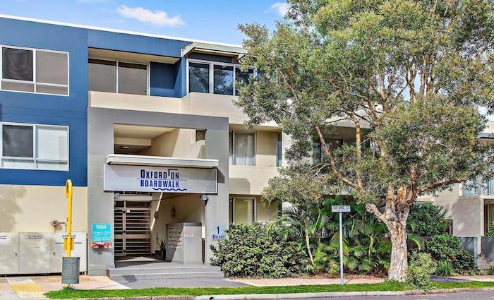 Bulimba unit stock rockets: Investar