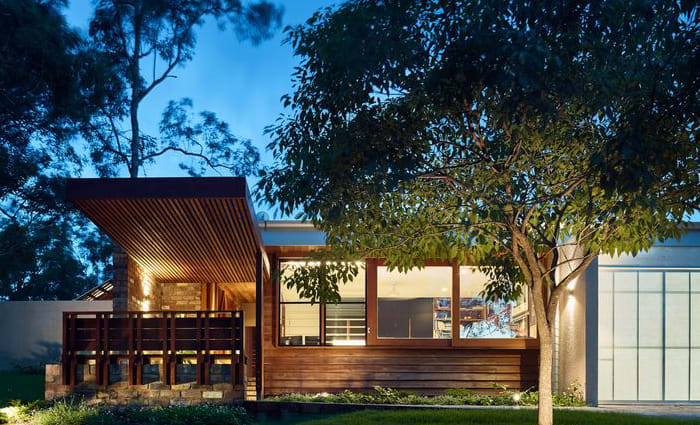 Shaun Lockyer-designed trophy home at Wights Mountain, Queensland sold
