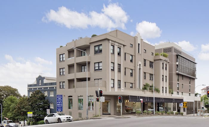 Edgecliff institution A. R. Irwin Violins purchases new home