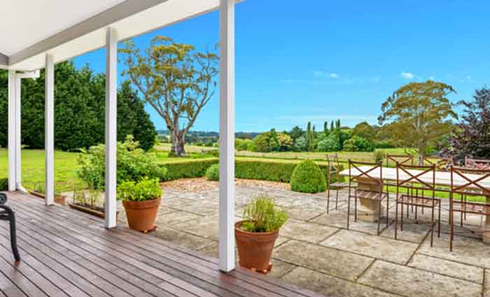 Robyn Holt buys Southern Highlands rural acreage