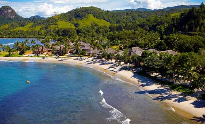 Lisa Oldfield seeks Nanuku Auberge, Fiji purchase