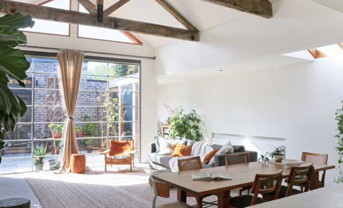 Rent Nina Proudman’s Offspring house on Airbnb 