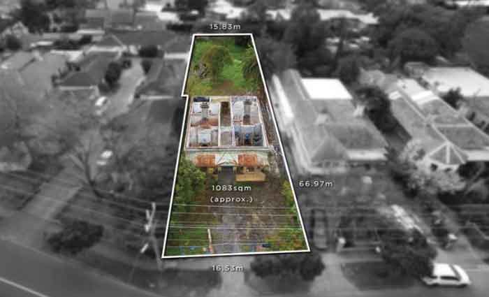 Roofless house fetches $2.8 million