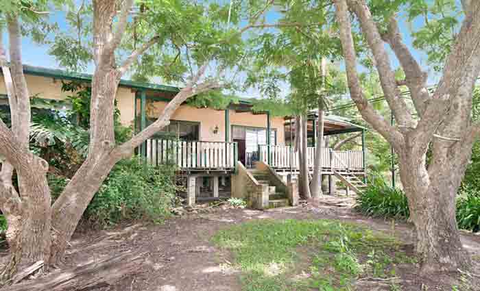 Billy Slater sells Byron hinterland retreat