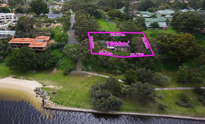 Billionaire Sultan spends $8.5 million on Swan River, Perth trophy home site