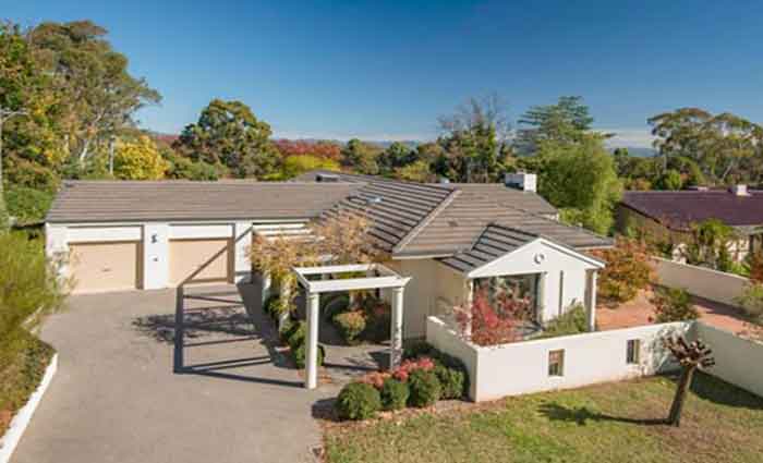 Wallabies skipper Stephen Moore sells in Canberra