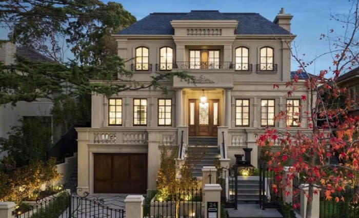 Balwyn North median house price drops to 2015 levels