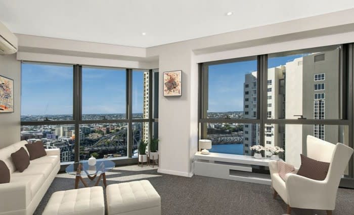 Brisbane City apartment sold for $110,000 loss at mortgagee auction
