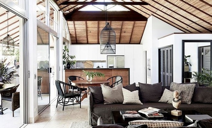 Melbourne comedian Santo Cilauro buys in Byron