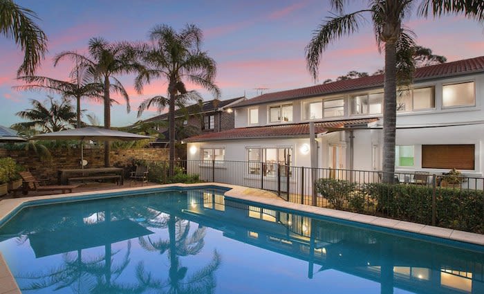 Glenn Stevens sells pre-auction in Sylvania Waters